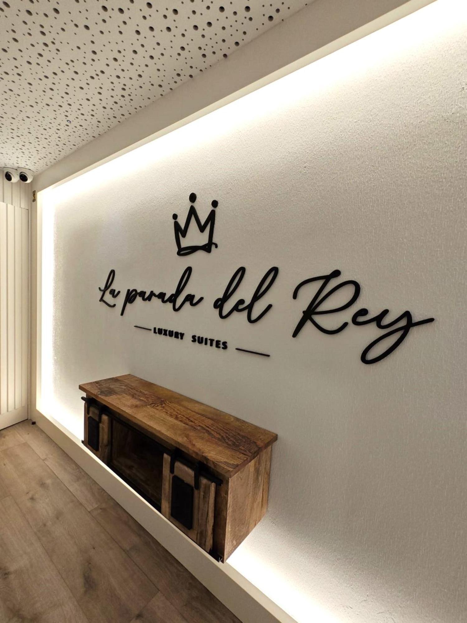 La Parada Del Rey - Luxury Suites Plasencia Eksteriør billede