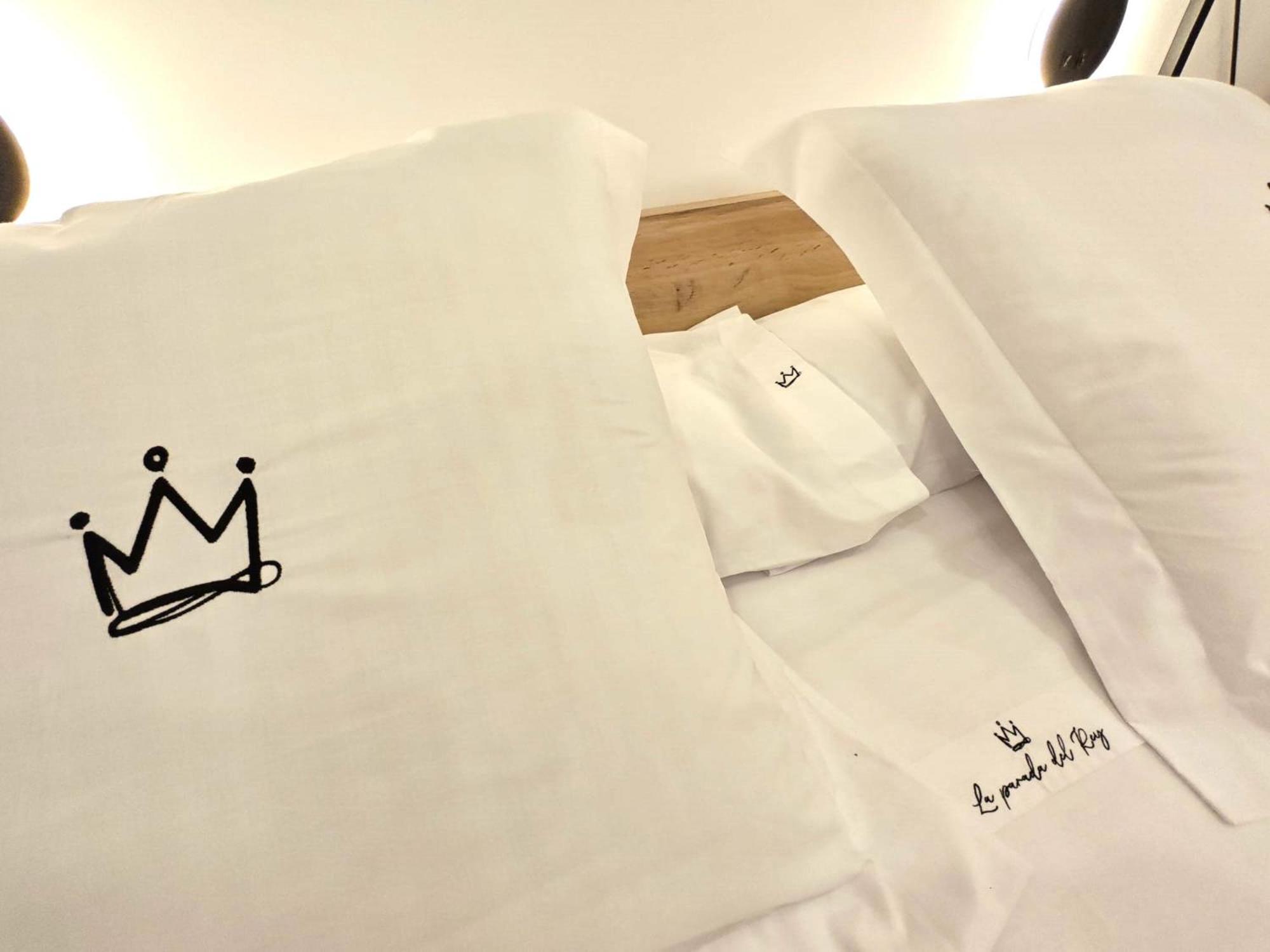 La Parada Del Rey - Luxury Suites Plasencia Eksteriør billede