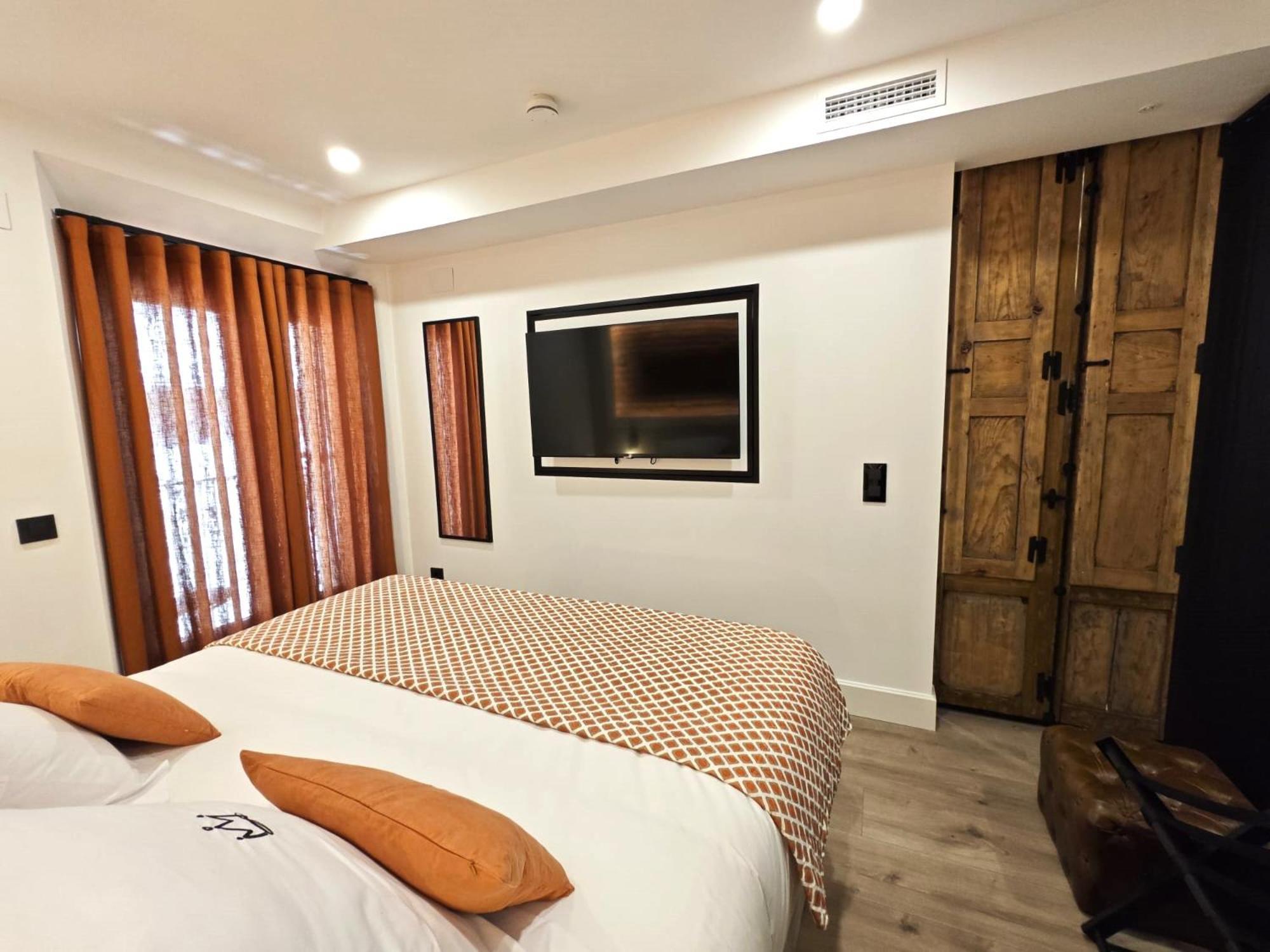 La Parada Del Rey - Luxury Suites Plasencia Eksteriør billede