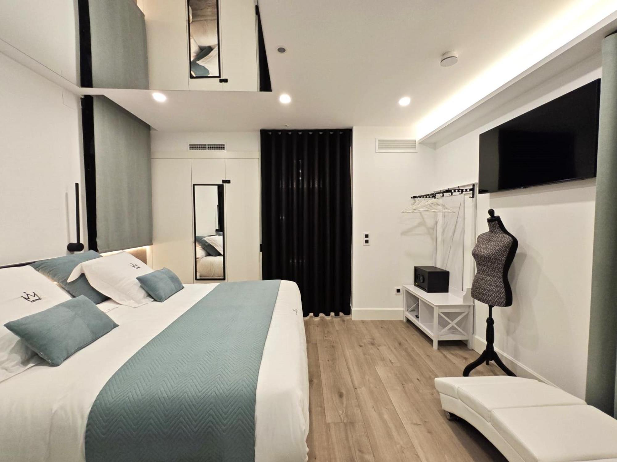 La Parada Del Rey - Luxury Suites Plasencia Eksteriør billede