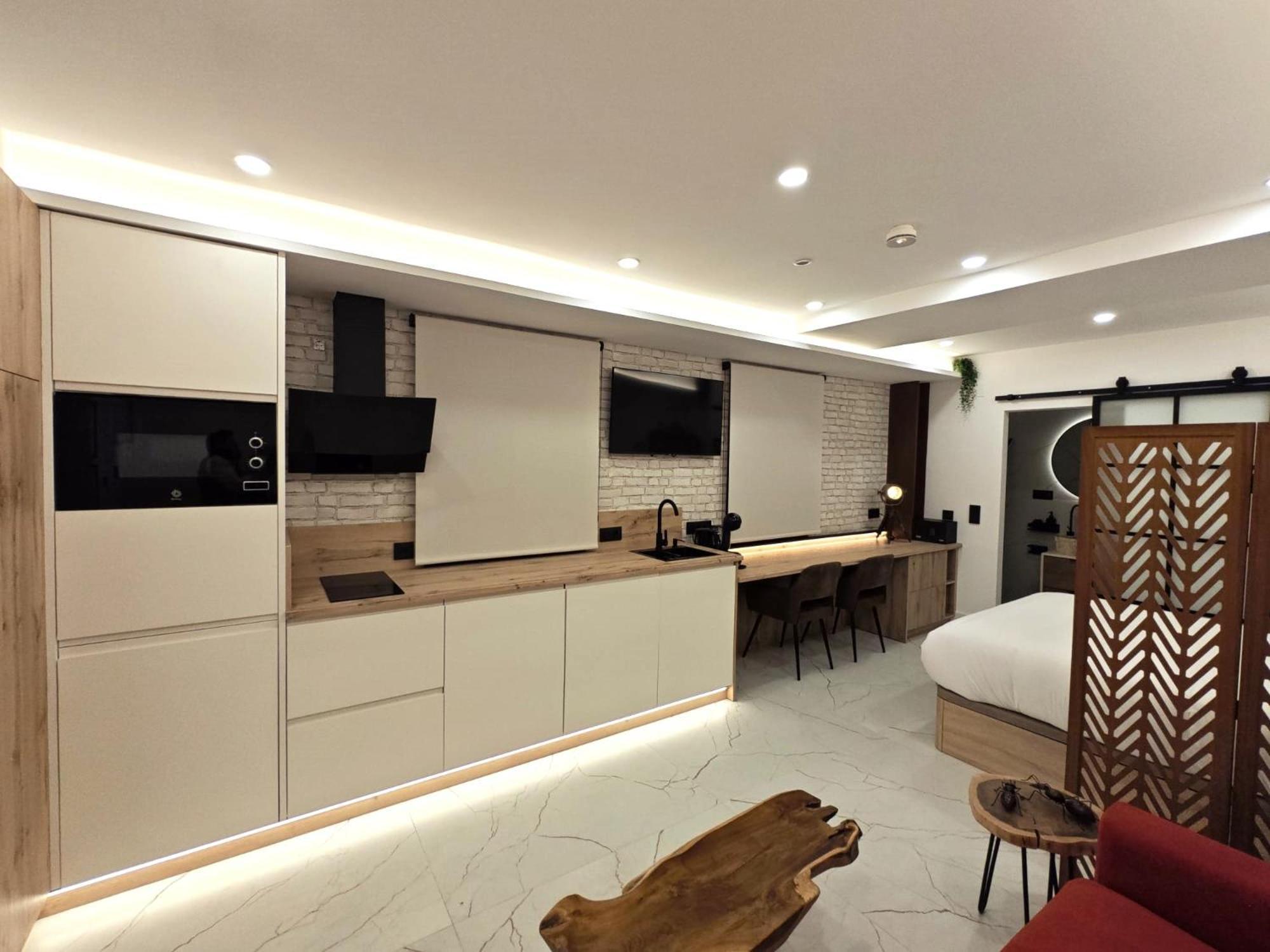 La Parada Del Rey - Luxury Suites Plasencia Eksteriør billede